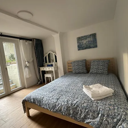 Guest house Maison Louise 3*